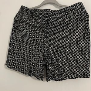 Black and White New Direction Shorts Size 6- Never Worn